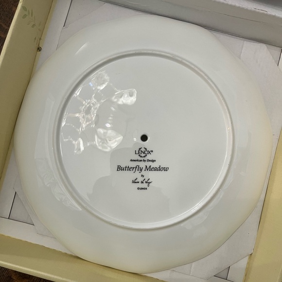 Lenox butterfly meadow 3 tiered server brand new and never used in the box. - Picture 8 of 9